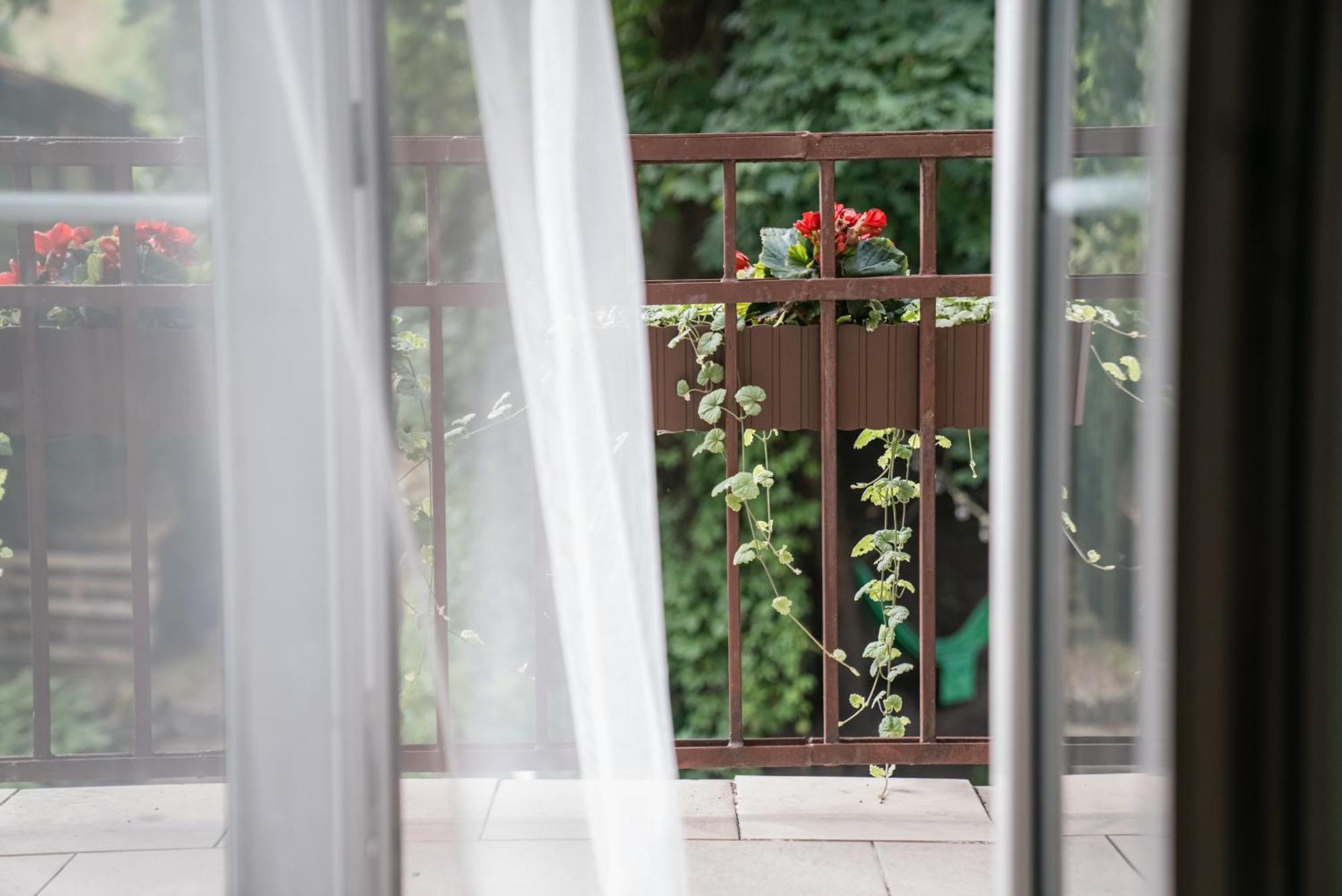 Downtown Forest Hostel & Camping VNO Esterno foto