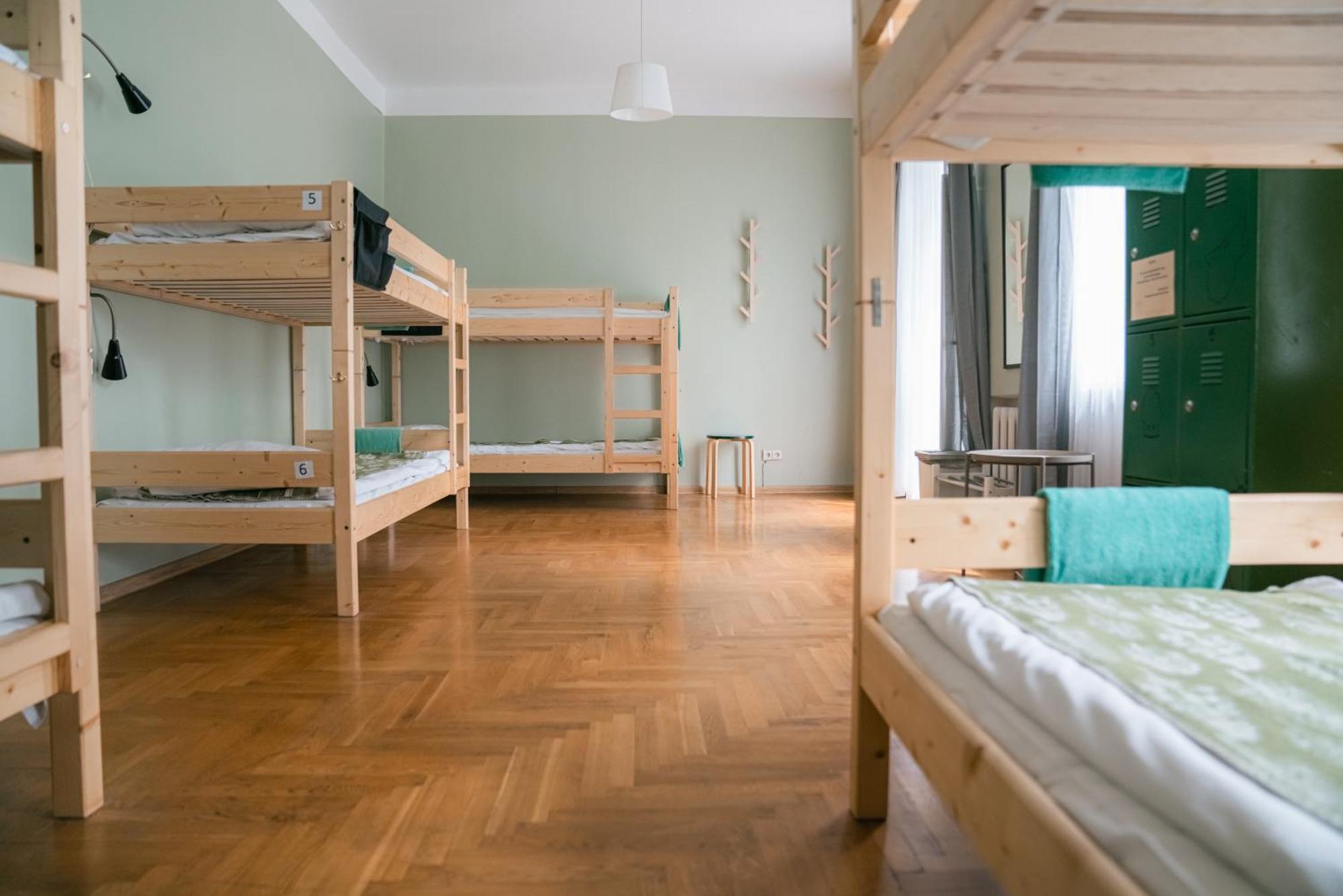 Downtown Forest Hostel & Camping VNO Esterno foto