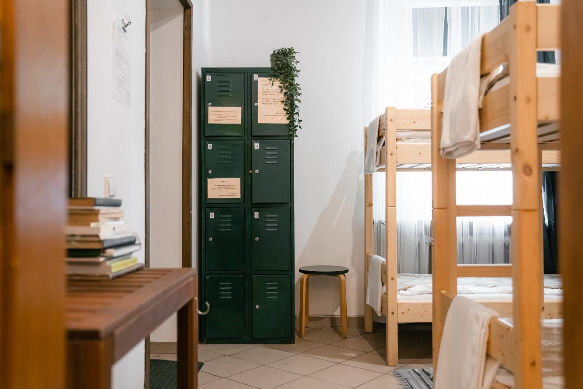 Downtown Forest Hostel & Camping VNO Esterno foto
