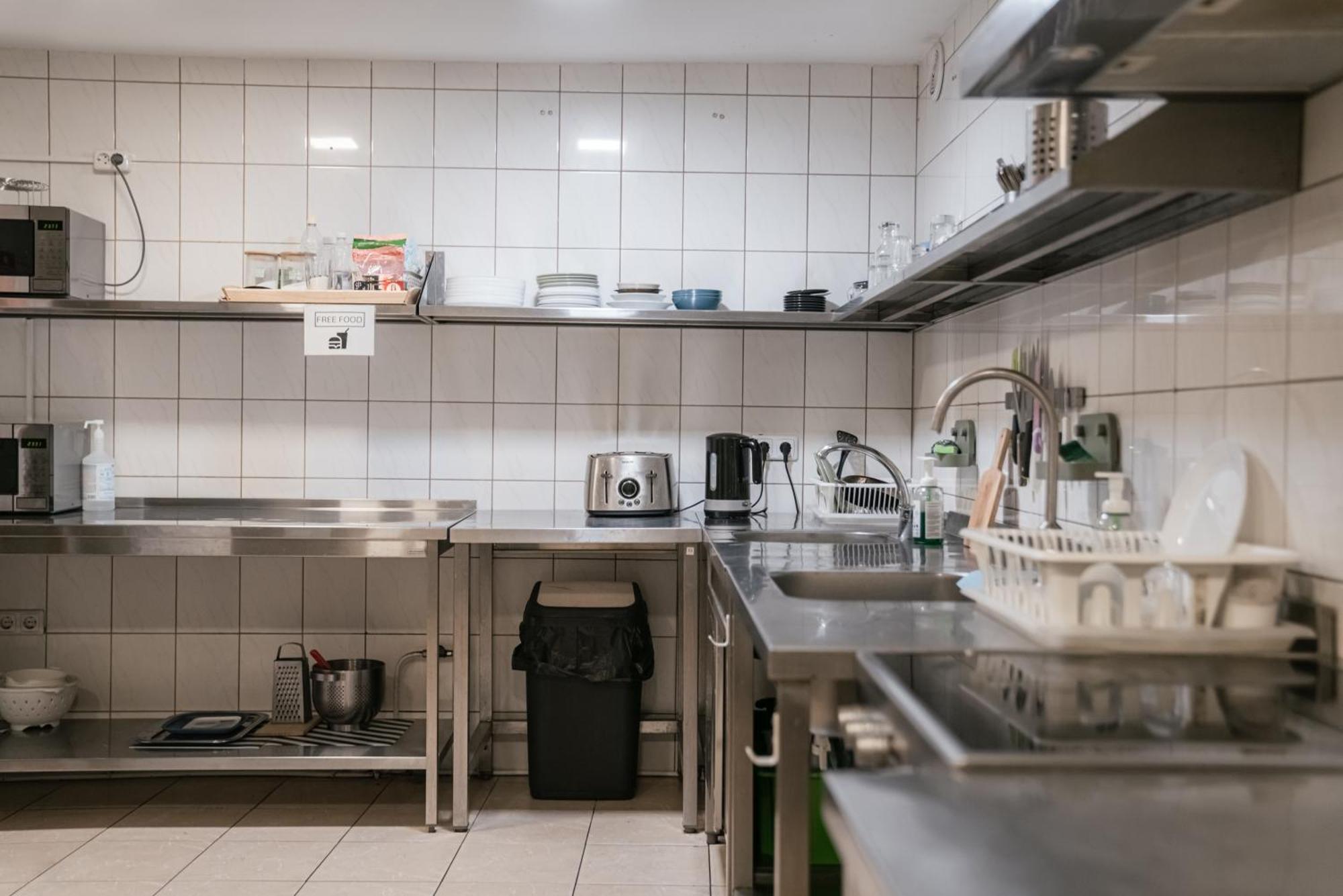 Downtown Forest Hostel & Camping VNO Esterno foto