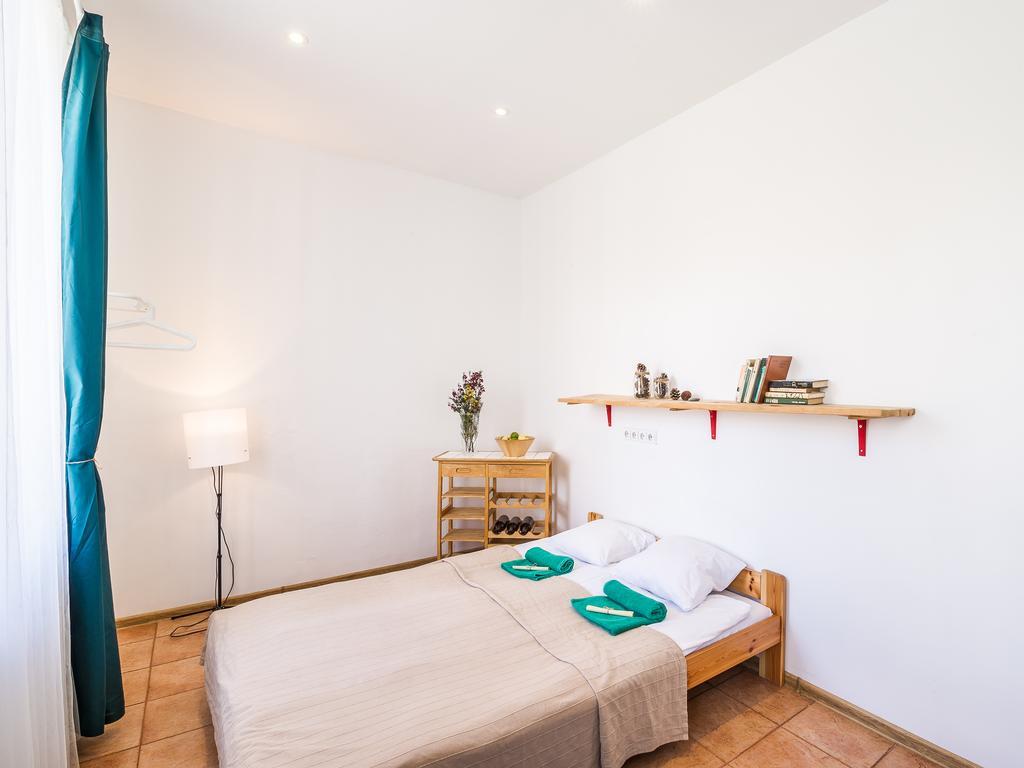 Downtown Forest Hostel & Camping VNO Esterno foto