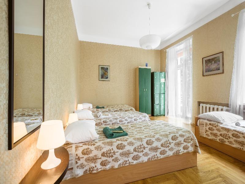 Downtown Forest Hostel & Camping VNO Esterno foto